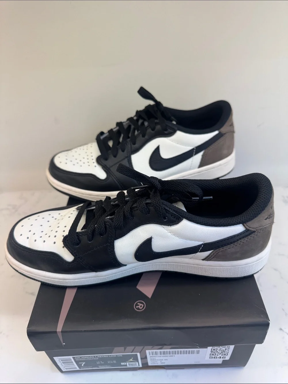 Air Jordan 1 Retro Low OG shoes